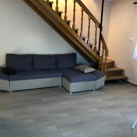 Betti Ferienhaus *