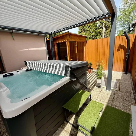 Holiday home Betti