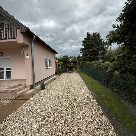 Betti * Balatonkeresztúr