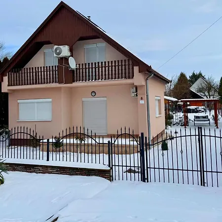 Betti בית נופש *