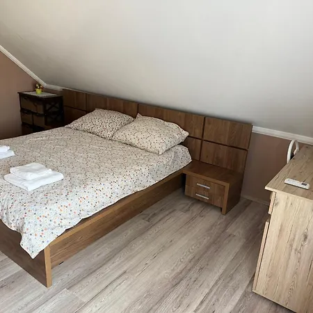 Betti بيت للعطل Balatonkeresztúr