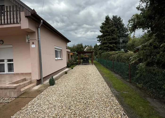 Betti * Balatonkeresztúr